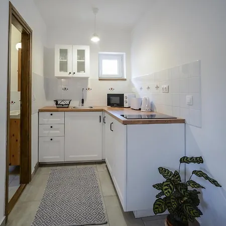 Terrace Iii * エゲル