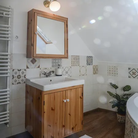 Terrace Iii * エゲル